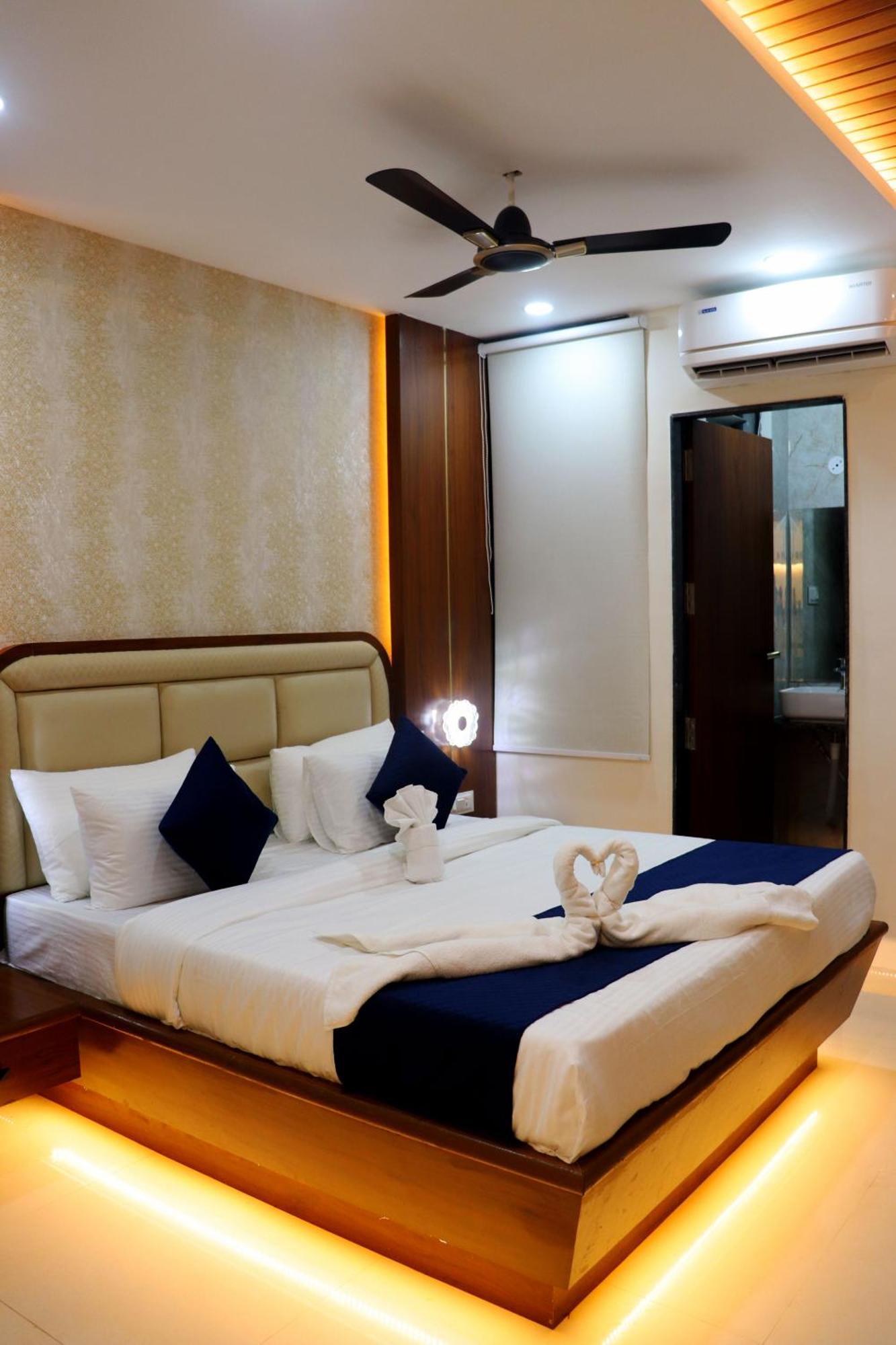 Hotel Aranyasutra Inaya, Indore Exterior foto