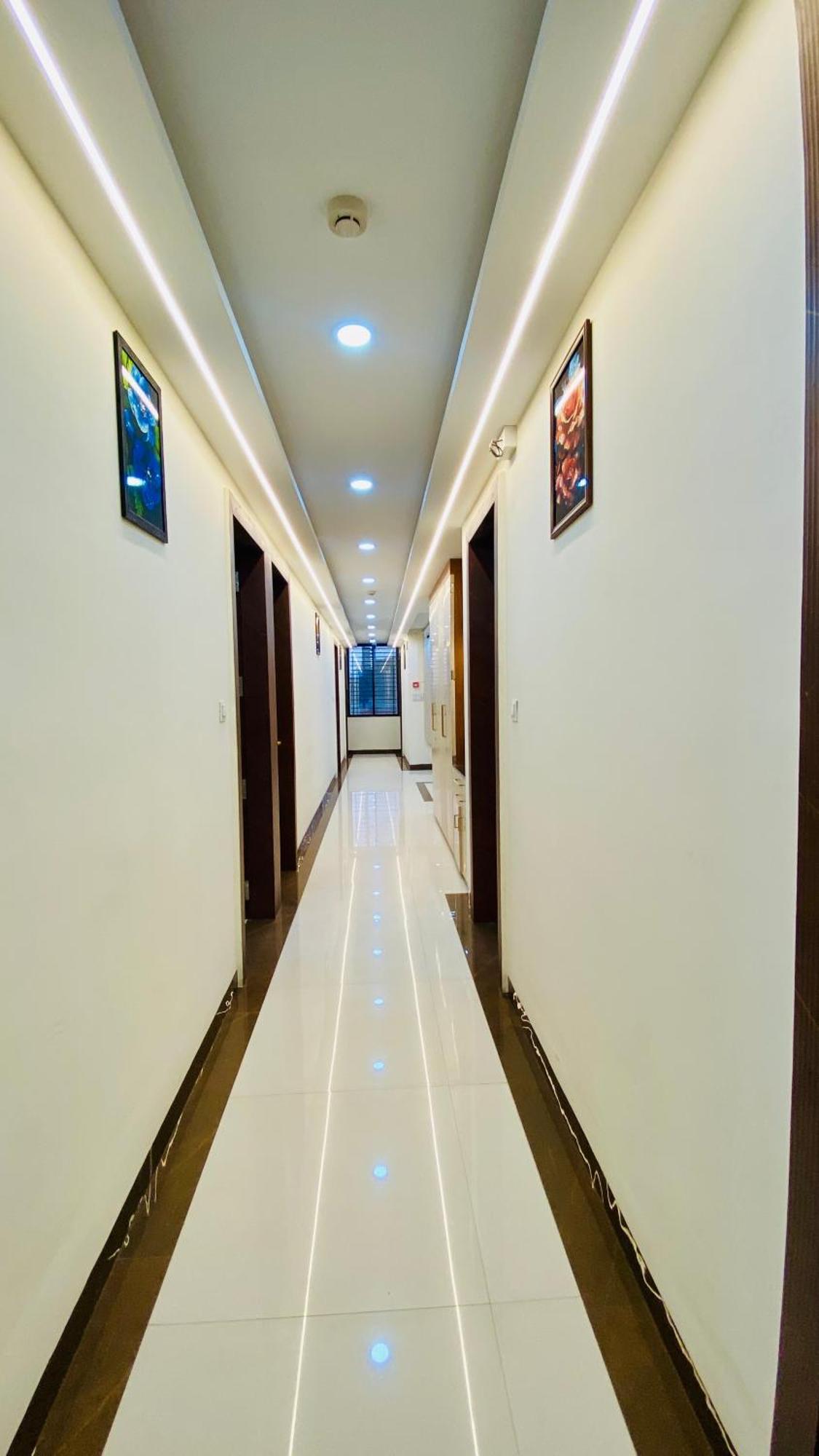 Hotel Aranyasutra Inaya, Indore Exterior foto